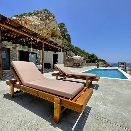 Ocean Bliss Villa, By Hellocrete *