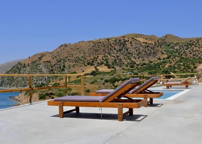 Ocean Bliss Villa, By Hellocrete Villa *