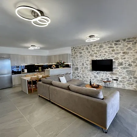 Ocean Bliss Villa, By Hellocrete *