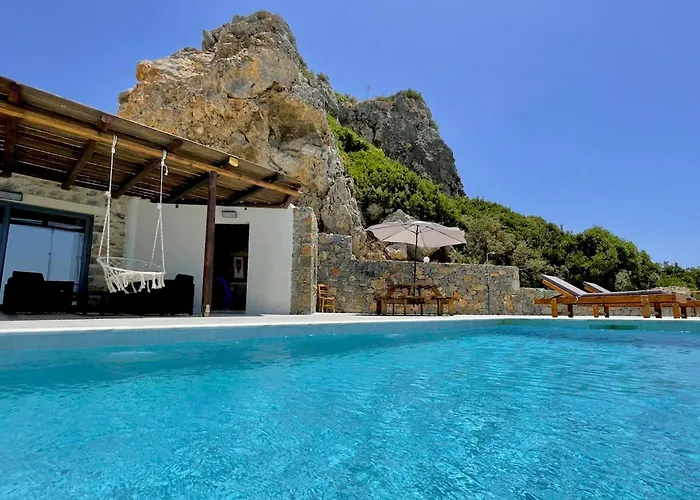 וילה Ocean Bliss Villa, By Hellocrete העיירה רתימנו