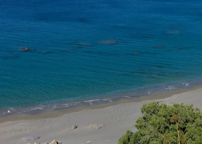 Ocean Bliss Villa, By Hellocrete Villa